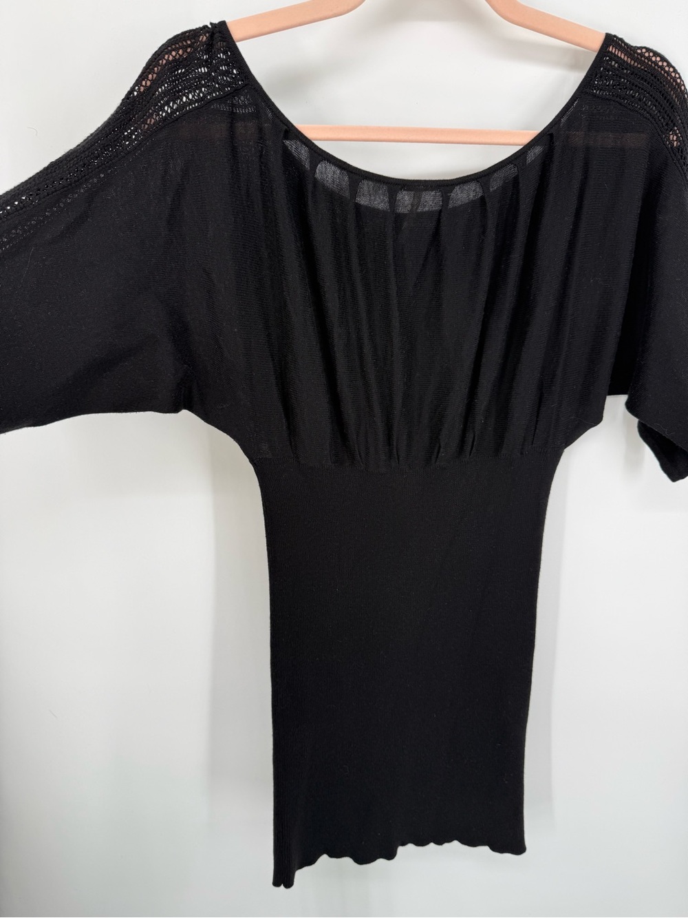 Free People Women Black Top‎ Small Crochet Sleeves Fitted Boho Goth Minimalist - Picture 5 of 6